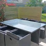 Sweet Omaha Maison Spacieuse Avec Jardin Clos Belle Terrasse Amenagee, 4 2 Sdb 2 Wc Parking Privatif 2 Kms D'omaha Beach, 5 Mn En Voiture Superette, Proche Port En Bessin בית נופש סן-לוראן-סור-מר