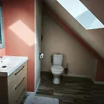 Sweet Omaha Maison Spacieuse Avec Jardin Clos Belle Terrasse Amenagee, 4 2 Sdb 2 Wc Parking Privatif 2 Kms D'omaha Beach, 5 Mn En Voiture Superette, Proche Port En Bessin *
