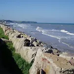 Sweet Omaha Maison Spacieuse Avec Jardin Clos Belle Terrasse Amenagee, 4 2 Sdb 2 Wc Parking Privatif 2 Kms D'omaha Beach, 5 Mn En Voiture Superette, Proche Port En Bessin