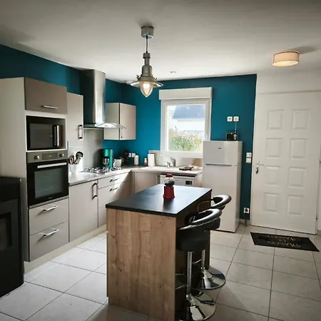 Tatil Evi Sweet Omaha Maison Spacieuse Avec Jardin Clos Belle Terrasse 4 2 Sdb 2 Wc Parking Privatif 2 Kms D'omaha Beach, 5 Mn En Voiture Superette, Proche Port En Bessin *