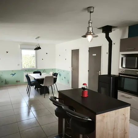 Sweet Omaha Maison Spacieuse Bien Equipee, Dotee D'Un Poele A Granules, Avec Jardin Clos Belle Terrasse Amenagee, 4 Chambres 2 Sdb 2 Wc Parking Privatif 2 Kms Plage D'Omaha Beach, 5 Mn En Voiture Superette, Proche Port En Bessin Et Bayeux 別荘 サン・ローラン・シュル・メール