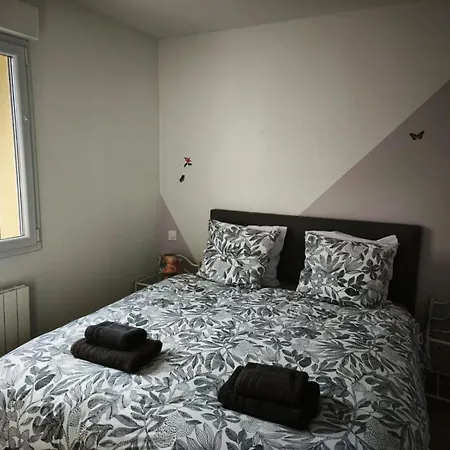 Sweet Omaha Maison Bien Equipee, Poele A Granules, Chiens Bienvenus, Avec Jardin Clos Belle Terrasse Amenagee, 4 Dont 2 Au Rdc, 2 Wc, Parking Privatif 2 Kms D'omaha Beach, 5 Mn En Voiture Superette, Proche Port En Bessin Et Bayeux Saint-Laurent-sur-Mer