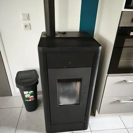 Sweet Omaha Maison Bien Equipee, Poele A Granules, Chiens Bienvenus, Avec Jardin Clos Belle Terrasse Amenagee, 4 Dont 2 Au Rdc, 2 Wc, Parking Privatif 2 Kms D'omaha Beach, 5 Mn En Voiture Superette, Proche Port En Bessin Et Bayeux Prázdninový dům Saint-Laurent-sur-Mer