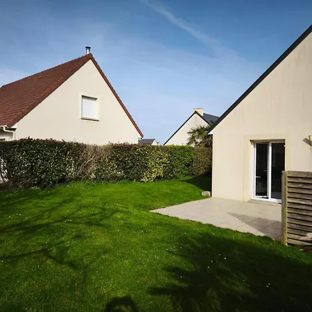 Sweet Omaha Maison Bien Equipee, Poele A Granules, Chiens Bienvenus, Avec Jardin Clos Belle Terrasse Amenagee, 4 Dont 2 Au Rdc, 2 Wc, Parking Privatif 2 Kms D'omaha Beach, 5 Mn En Voiture Superette, Proche Port En Bessin Et Bayeux Prázdninový dům