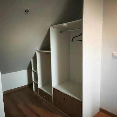 Prázdninový dům Sweet Omaha Maison Bien Equipee, Poele A Granules, Chiens Bienvenus, Avec Jardin Clos Belle Terrasse Amenagee, 4 Dont 2 Au Rdc, 2 Wc, Parking Privatif 2 Kms D'omaha Beach, 5 Mn En Voiture Superette, Proche Port En Bessin Et Bayeux Saint-Laurent-sur-Mer