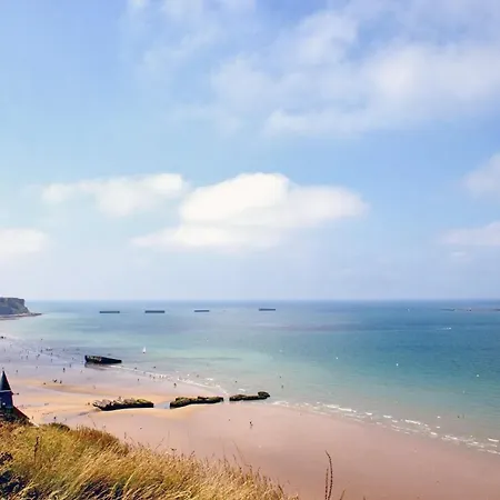 Tatil Evi Sweet Omaha Maison Spacieuse Avec Jardin Clos Belle Terrasse 4 2 Sdb 2 Wc Parking Privatif 2 Kms D'omaha Beach, 5 Mn En Voiture Superette, Proche Port En Bessin