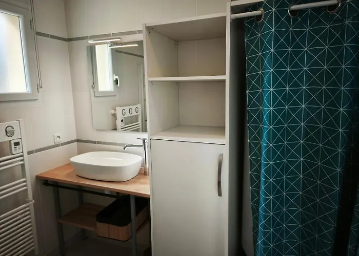 Sweet Omaha Maison Spacieuse Avec Jardin Clos Belle Terrasse 4 2 Sdb 2 Wc Parking Privatif 2 Kms D'omaha Beach, 5 Mn En Voiture Superette, Proche Port En Bessin Tatil Evi