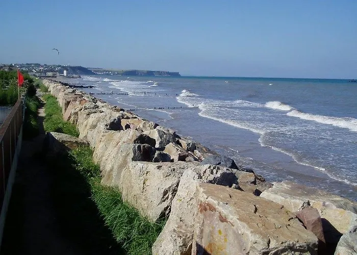 Sweet Omaha Maison Spacieuse Avec Jardin Clos Belle Terrasse 4 2 Sdb 2 Wc Parking Privatif 2 Kms D'omaha Beach, 5 Mn En Voiture Superette, Proche Port En Bessin