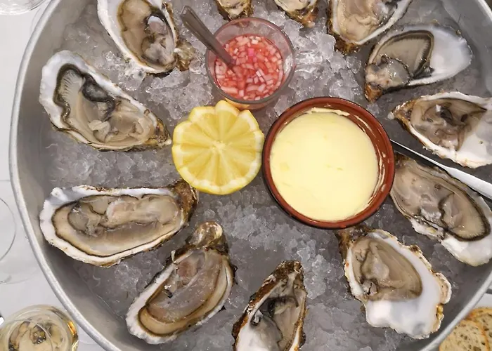 Tatil Evi Sweet Omaha Maison Spacieuse Avec Jardin Clos Belle Terrasse 4 2 Sdb 2 Wc Parking Privatif 2 Kms D'omaha Beach, 5 Mn En Voiture Superette, Proche Port En Bessin *